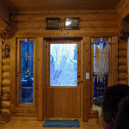 Seaside Log-house 'merehobeda' With Sauna And Hot Tub Дом отдыха