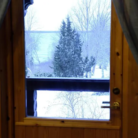 Holiday home Seaside Log-house 'merehobeda' With Sauna And Hot Tub