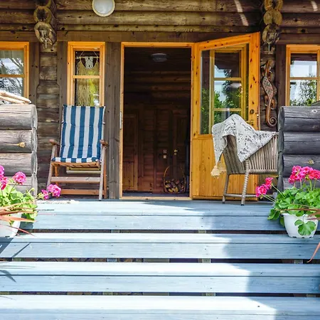 Seaside Log-house 'merehobeda' With Sauna And Hot Tub *